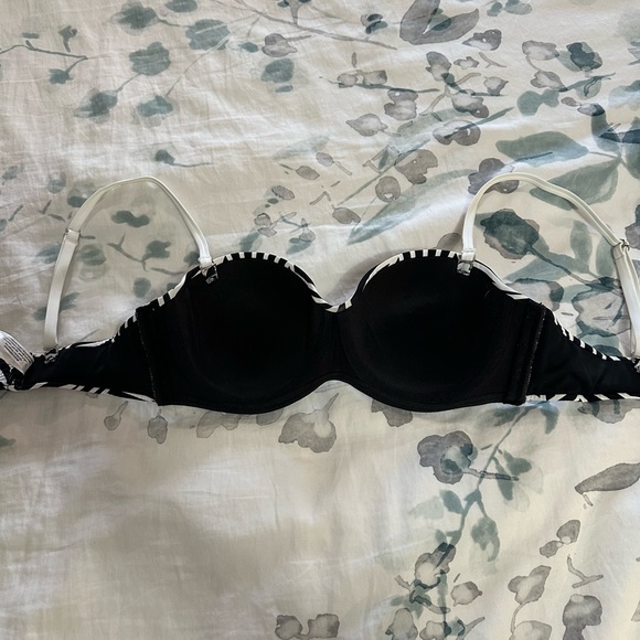 La Vie En Rose bikini top, small. - Picture 3 of 3